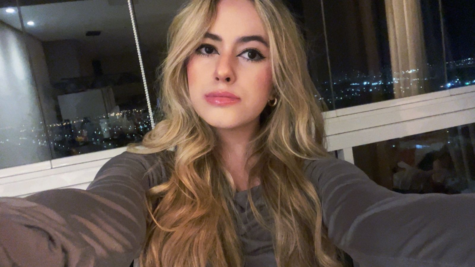 Ela começou com R$ 200 aos 15 anos — e hoje conecta empreendedorismo, tecnologia e visão de futuro